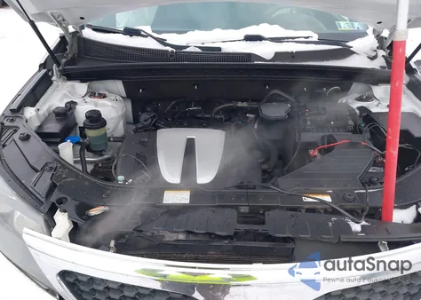 2011 Kia Sorento Lx V6 z USA, uszkodzony, nr VIN 5XYKTDA23BG178327